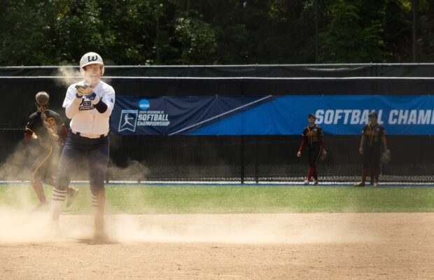 Emily Paulson: WWU Vikings Softball